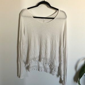 Waffle top with Lace accent